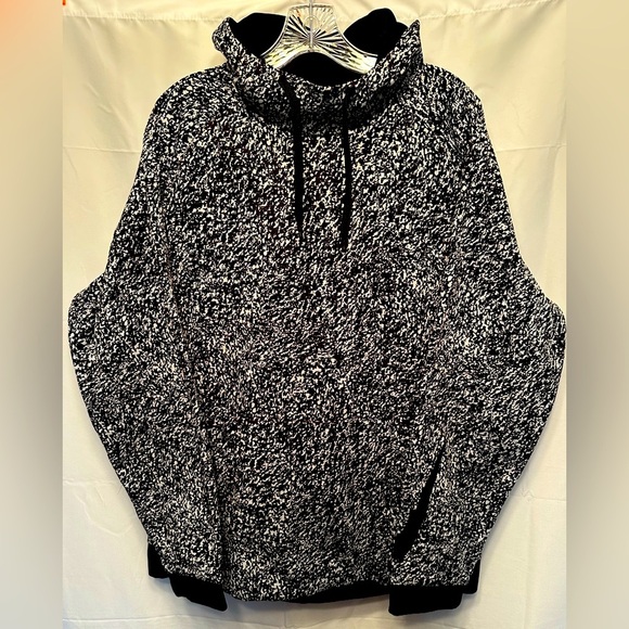 Nike Dri Fit Men’s XL Black White Noise Hooded Swoosh Sweatshirt  800499-043 - Picture 1 of 9